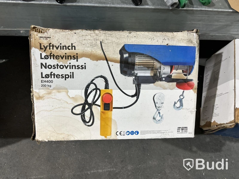 3 st lyftvinchar, verktyg m.m.