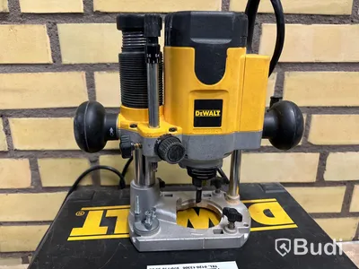 Handöverfräs DeWalt DW621