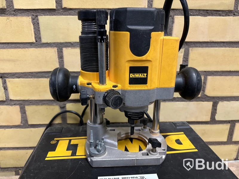 Handöverfräs DeWalt DW621