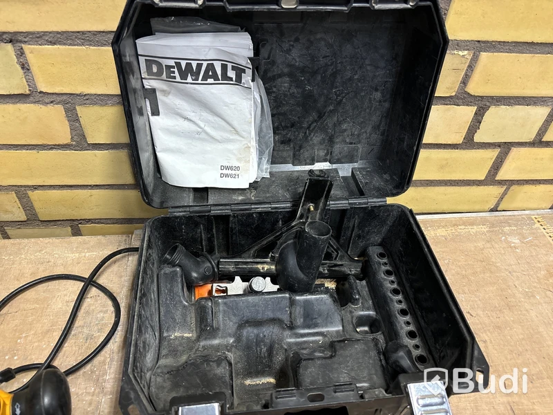 Handöverfräs DeWalt DW621