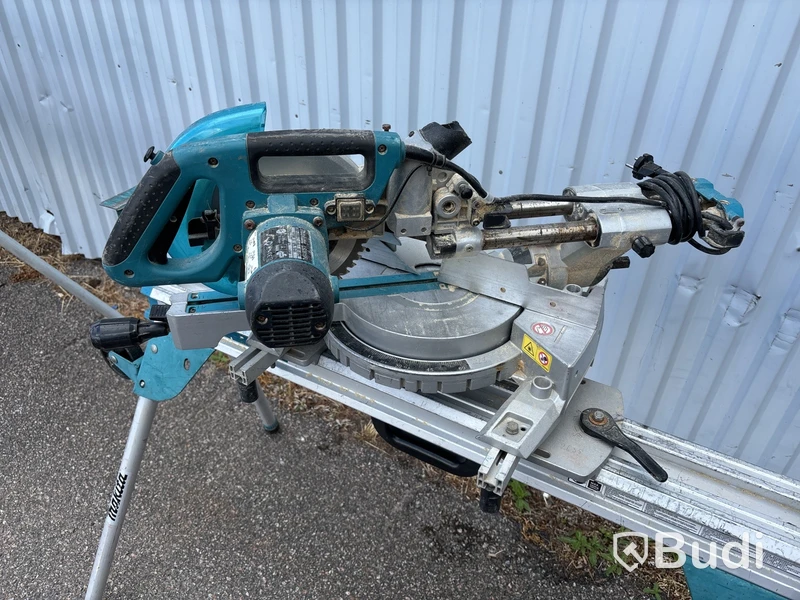 Kap- & gersåg Makita med stativ