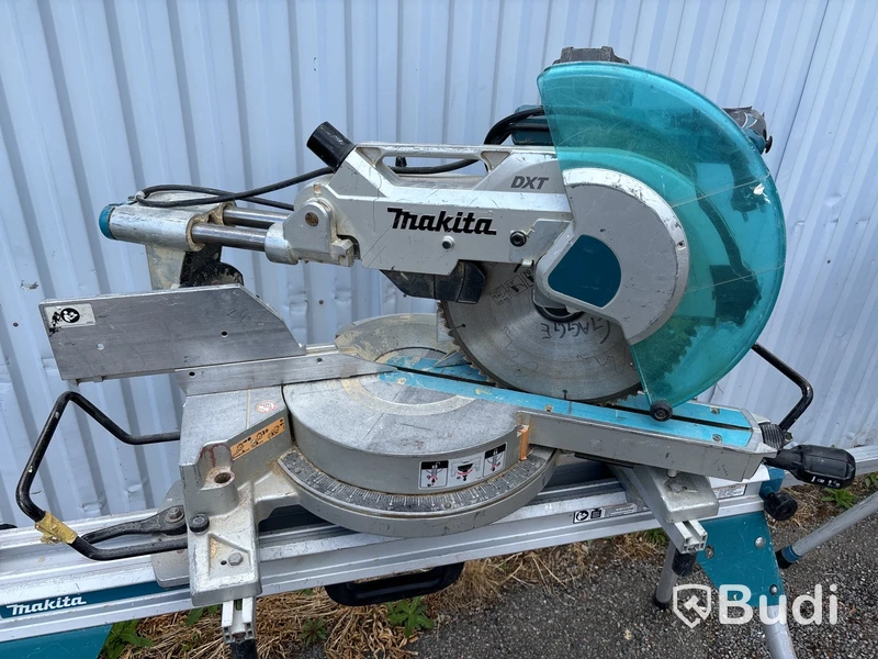 Kap- & gersåg Makita med stativ