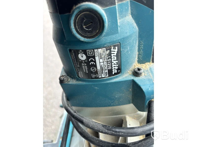 Kap- & gersåg Makita med stativ