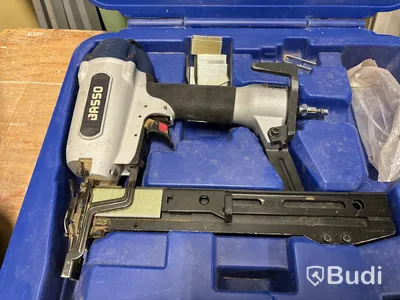 Kompressor & spikpistoler.
