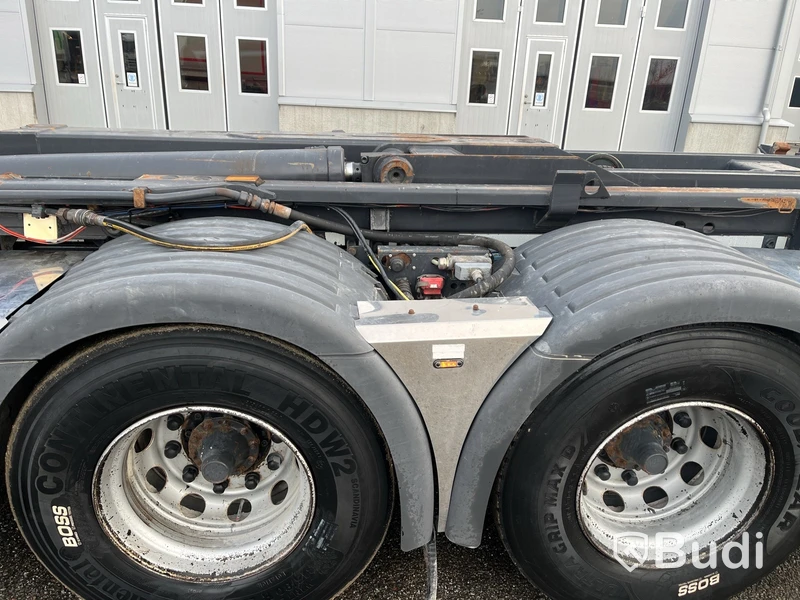 Lastväxlare Scania R520 V8 Tridem med laxå snabbfästen och plogutrustning  -2017