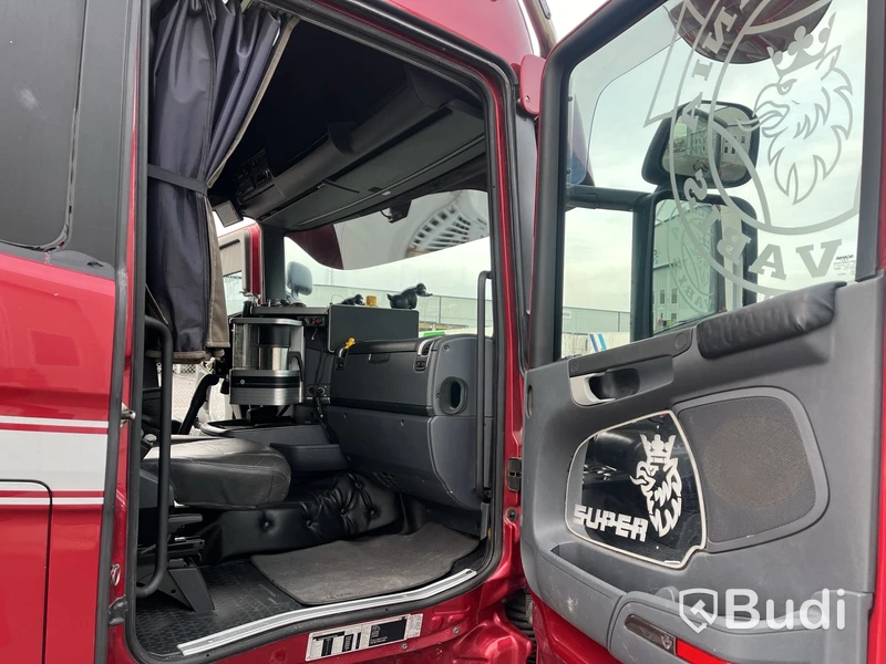 Lastväxlare Scania R520 V8 Tridem med laxå snabbfästen och plogutrustning  -2017