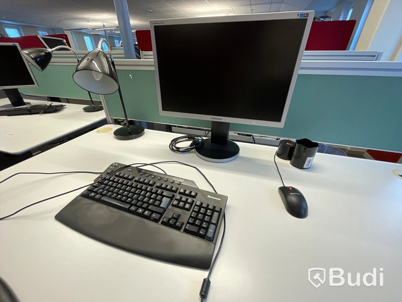 Datorskärm SAMSUNG SyncMaster 225Bw och Tangentbord Lenovo