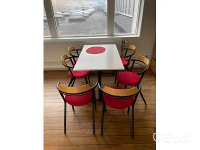Bord och 6st stolar (Mått 160x70)