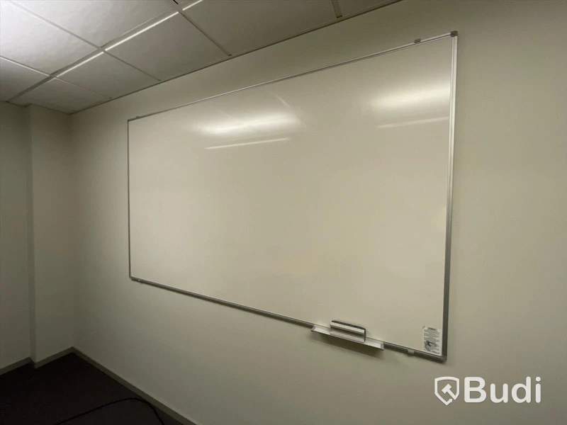 Whiteboard (Ca Mått 200 x120 cm)