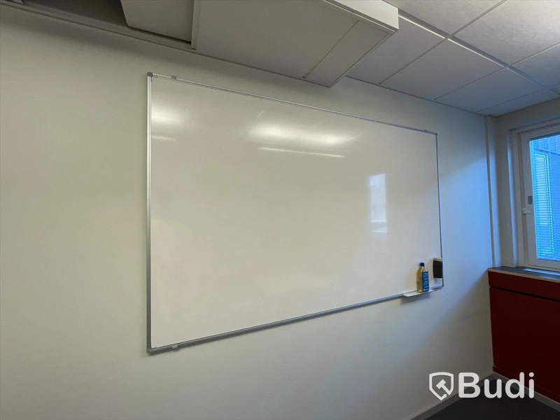 Whiteboard (Ca Mått 200 x120 cm)