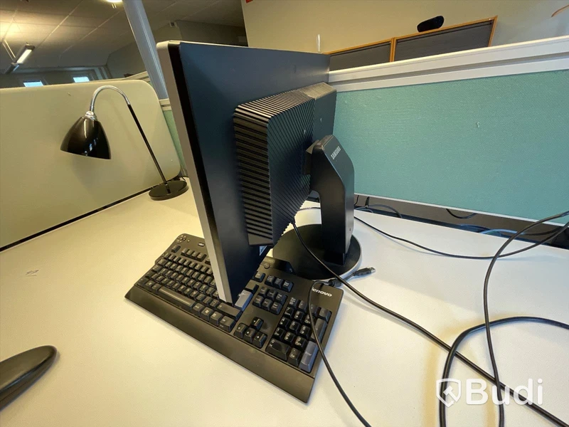 Datorskärm SAMSUNG SyncMaster 225Bw och Tangentbord Lenovo