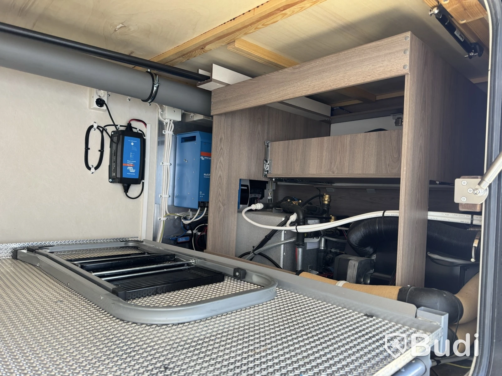 Scania G410 XT 4X4 HA Motorhome - 2021 | Xpedition Trucks