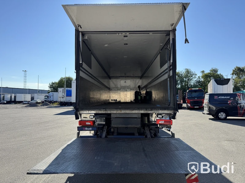 Refrigerated truck Scania P370 6x2-4 12.7 -2020 | Hultsteins | Raise/Lower