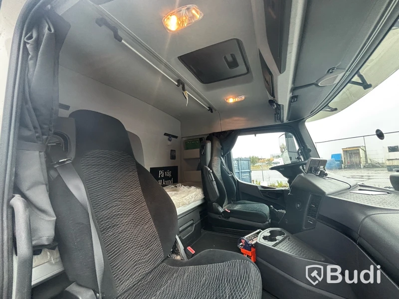 Betongbil Mercedes-Benz Arocs 10.7 -2019 | Saraka