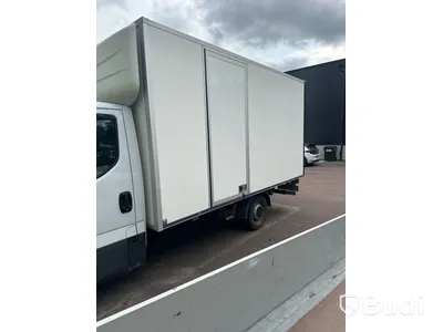 Iveco Daily - 2017 | Zepro Bakgavellyft | Sidodörr och Extraljus