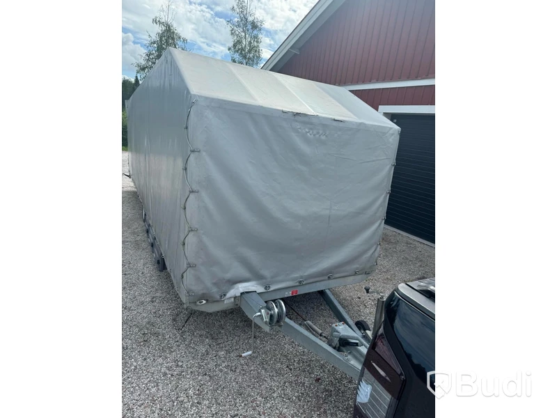 Täckt släpvagn Blyss - 2017