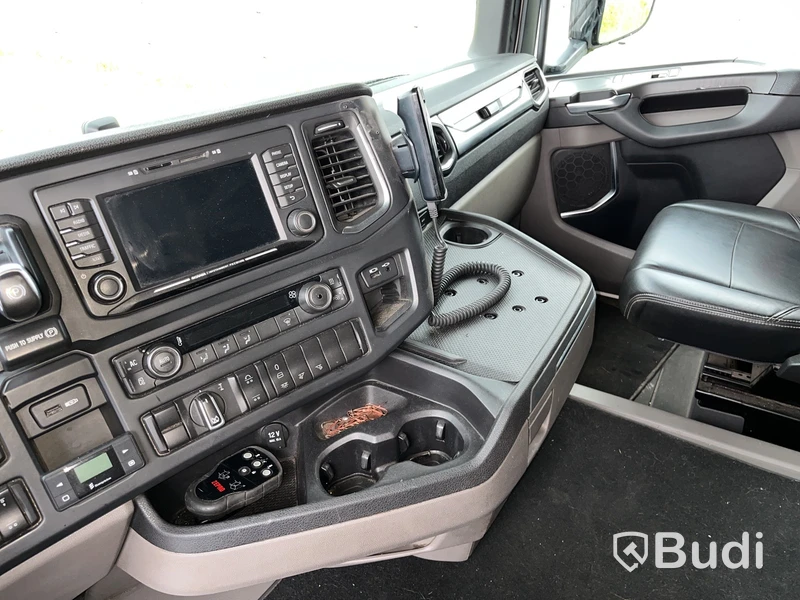 Lastbil Scania R500 B6X2NB - 2017 | Besiktigad till: 2025-02-28