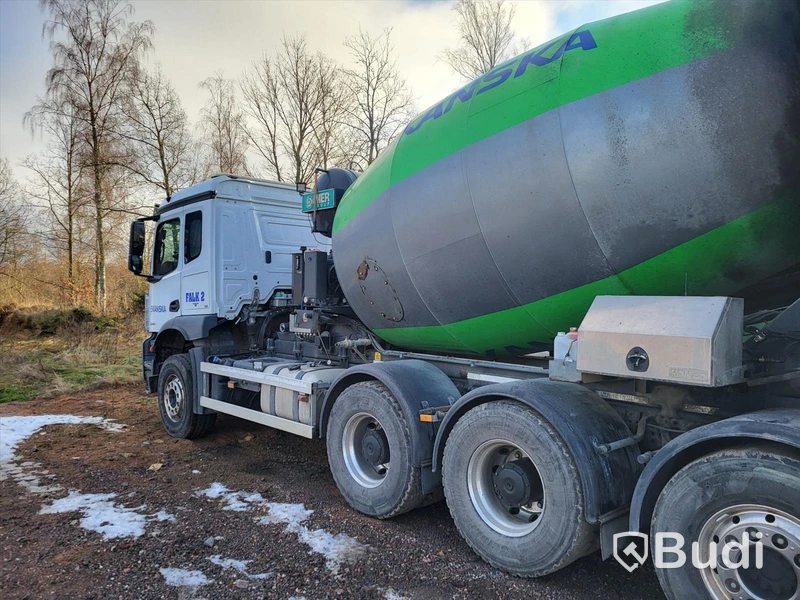 Betongbil MERCEDES BENZ 963 -2017