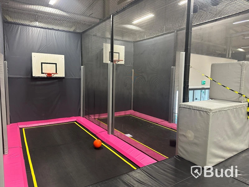Basket Area, 2 st studsmattor med basketkorgar