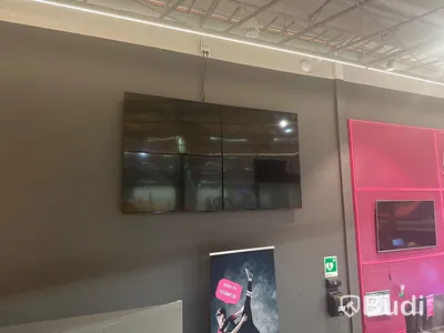 4 st bildskärmar (55 tums)