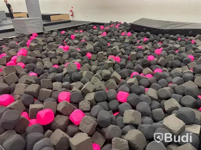 Foampit med 2 st studsmattor