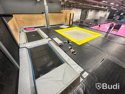 High Performance Arena, 5 st studsmattor