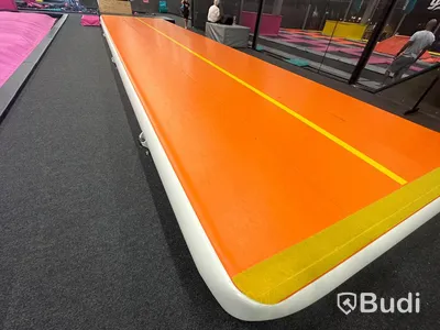 Air track 12 m lång, 3 meter bred