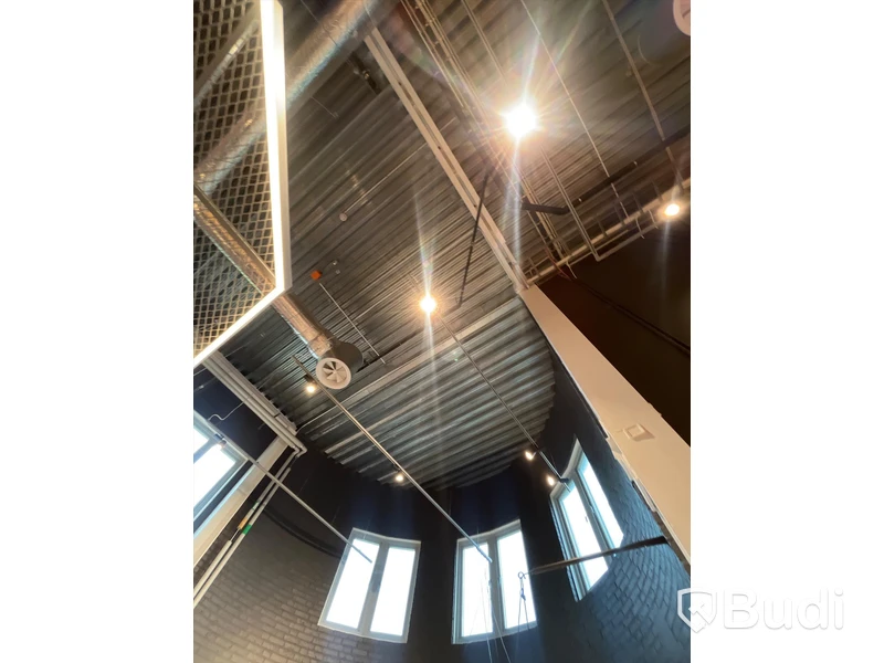 6 st spotlight LED och 5 lampor