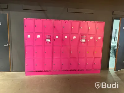 6 st förvaringsboxar med 12 st låsbara skåp i varje enhet