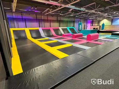 Free Jumps – område med 6 banor