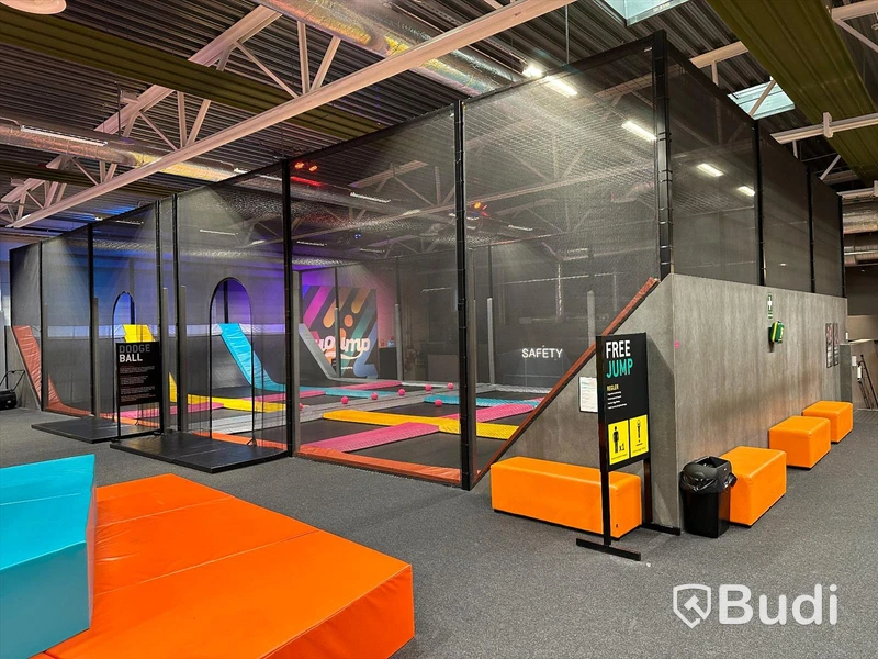 Dodge Ball Area med 3 banor