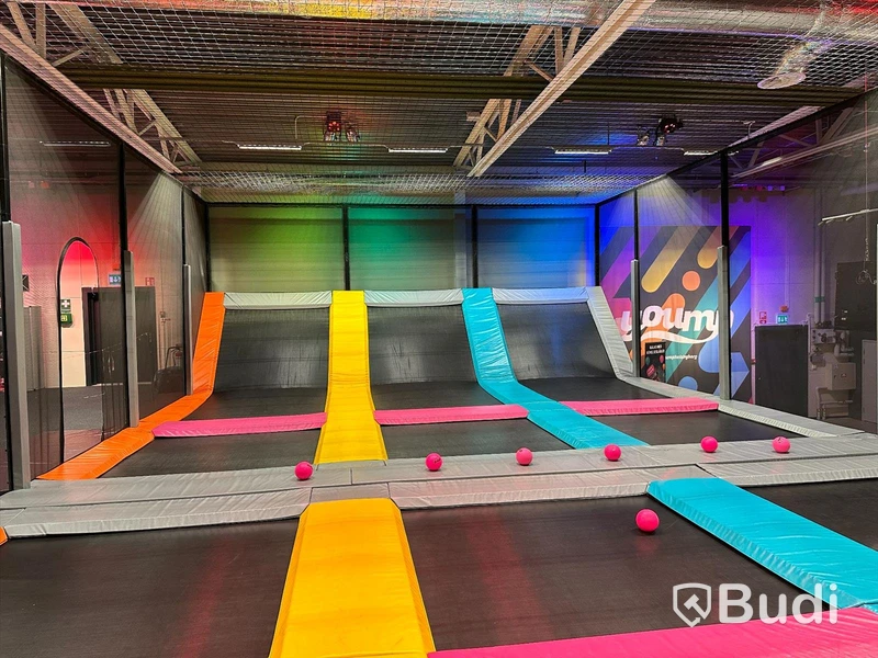 Dodge Ball Area med 3 banor