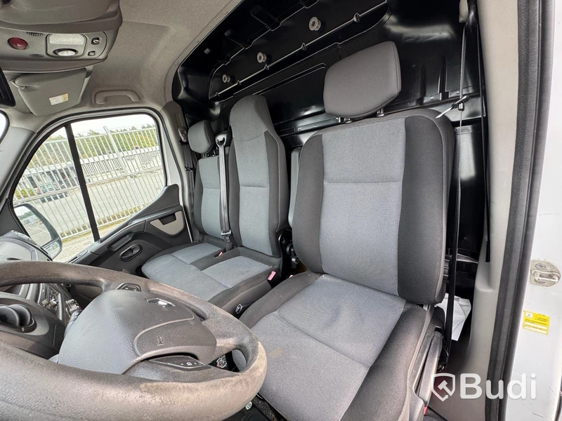Skåpbil Renault Master 2,3 dci manuell -2015 | Reparationsobjekt
