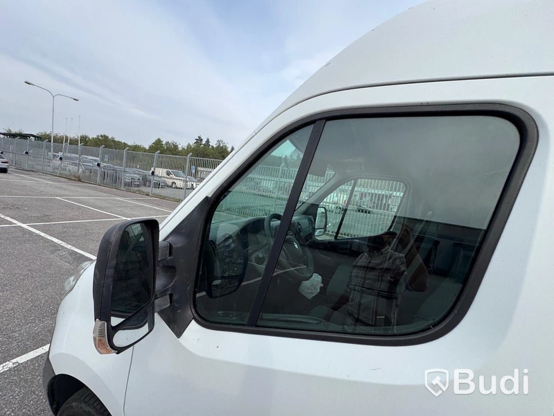 Skåpbil Renault Master 2,3 dci manuell -2015 | Reparationsobjekt