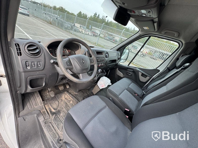 Skåpbil Renault Master 2,3 dci manuell -2015 | Reparationsobjekt