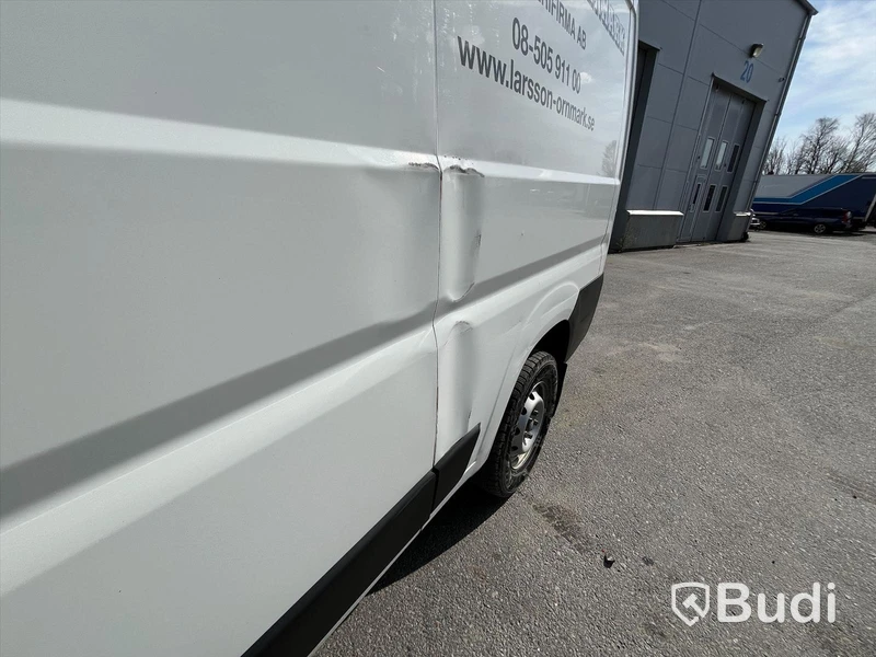 Lätt lastbil Peugeot Boxer Van 335 2.2 BlueHDi | Manuell | 140hk | 2021