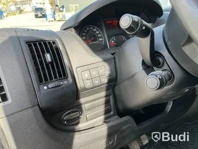 Lätt lastbil Peugeot Boxer Van 335 2.2 BlueHDi | Manuell | 140hk | 2021
