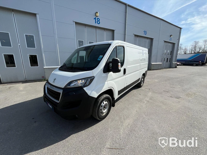 Lätt lastbil Peugeot Boxer Van 335 2.2 BlueHDi | Manuell | 140hk | 2021