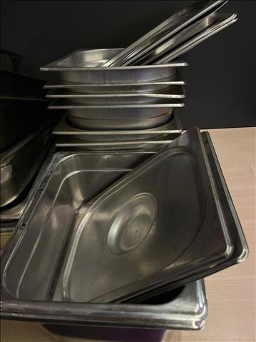 Rostfria kantiner 12 at