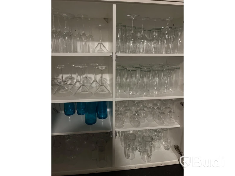 Glas i stor mängd.