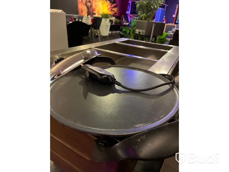 Bak/Brödhäll