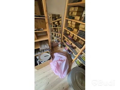 6st sektioner trähylla