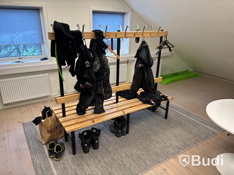 Klädbänk inkl. matta