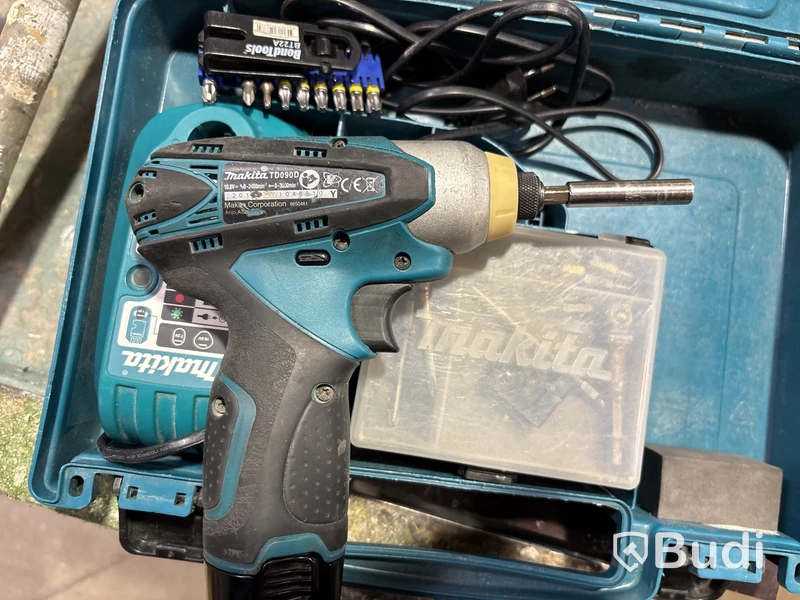 Borrskruvdragare Makita TD090D inkl. batteriladdare