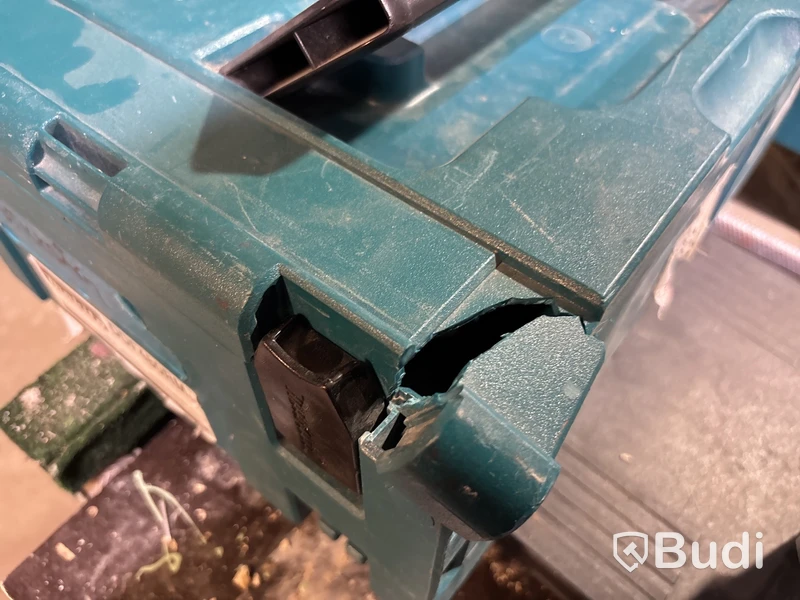 Sticksåg Makita DJV181 inkl. batteriladdare