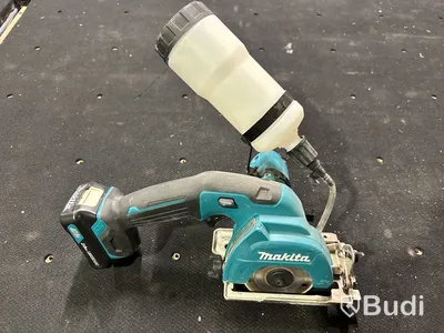 Kakelsåg Makita CC301 DSMJ inkl. batteriladdare och 2 st. batterier