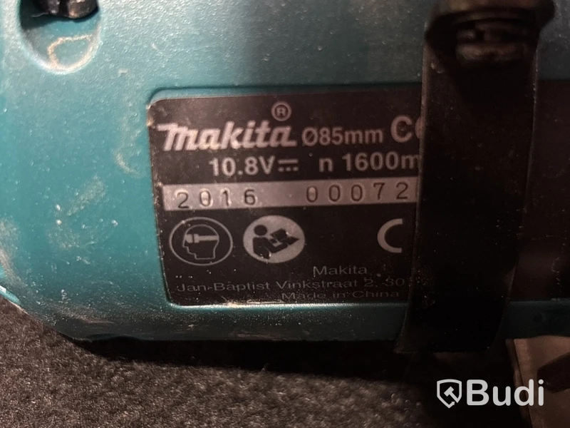 Kakelsåg Makita CC301 DSMJ inkl. batteriladdare och 2 st. batterier