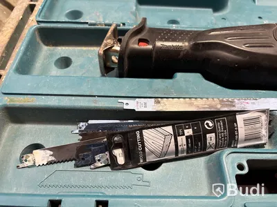 Tigersåg Makita BJR181 inkl. batteriladdare och 2 st. batterier