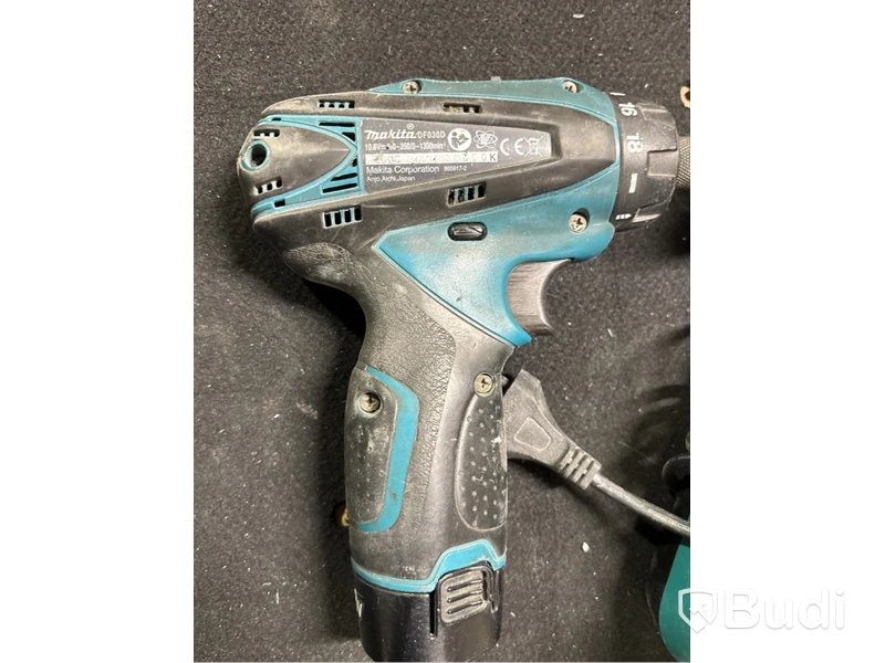 Skruvdragare Makita, DF030D inkl. laddare och batteri