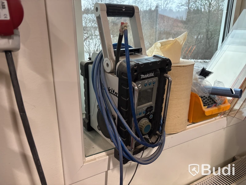Arbetsradio Makita, BMR100